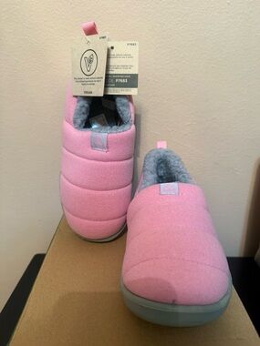 Kamik Pink Quilted Slip-On Cozy Slippers